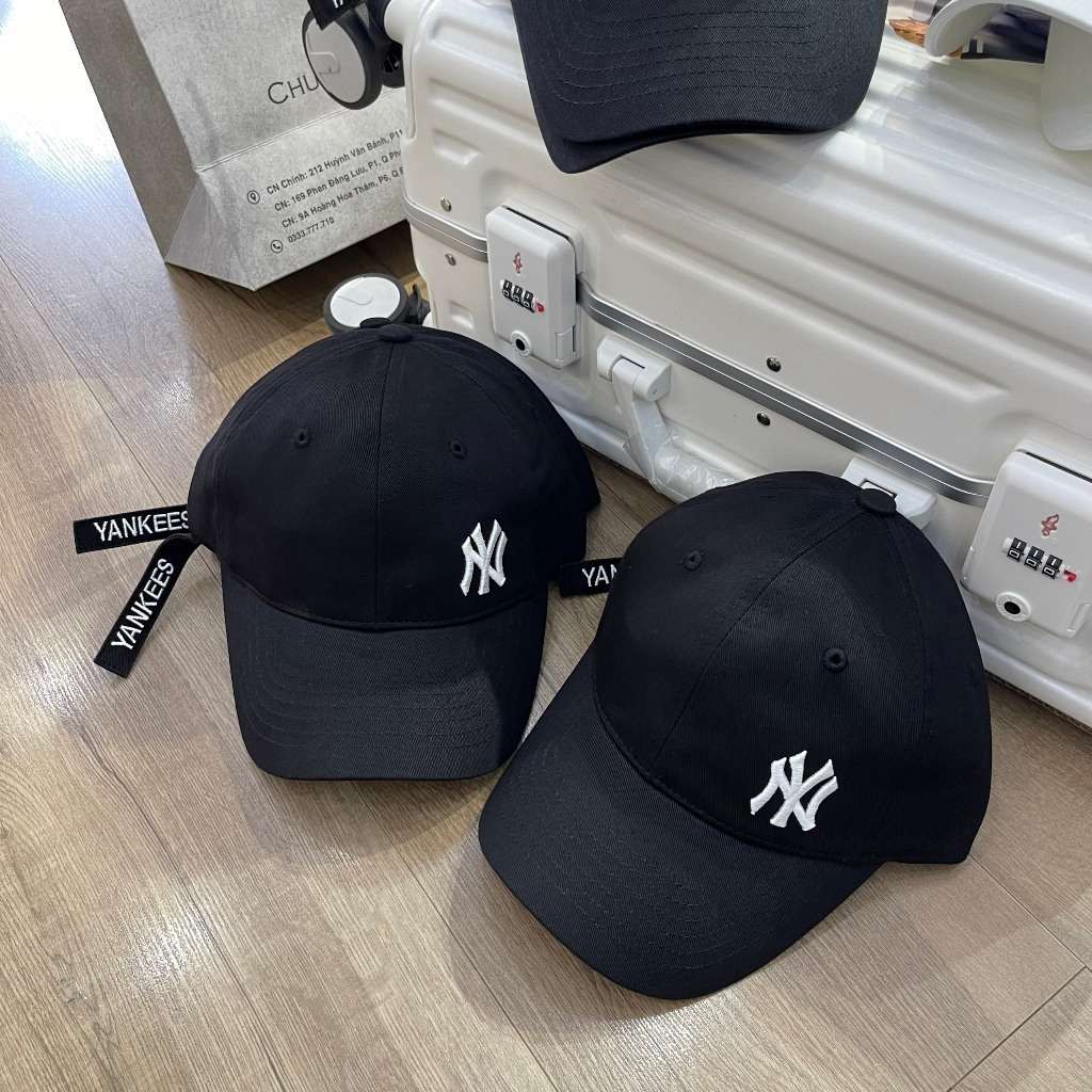 Mũ/Nón Lưỡi Trai Mlb  *Logo B Tim Đỏ* - Đen - Authentic 100%