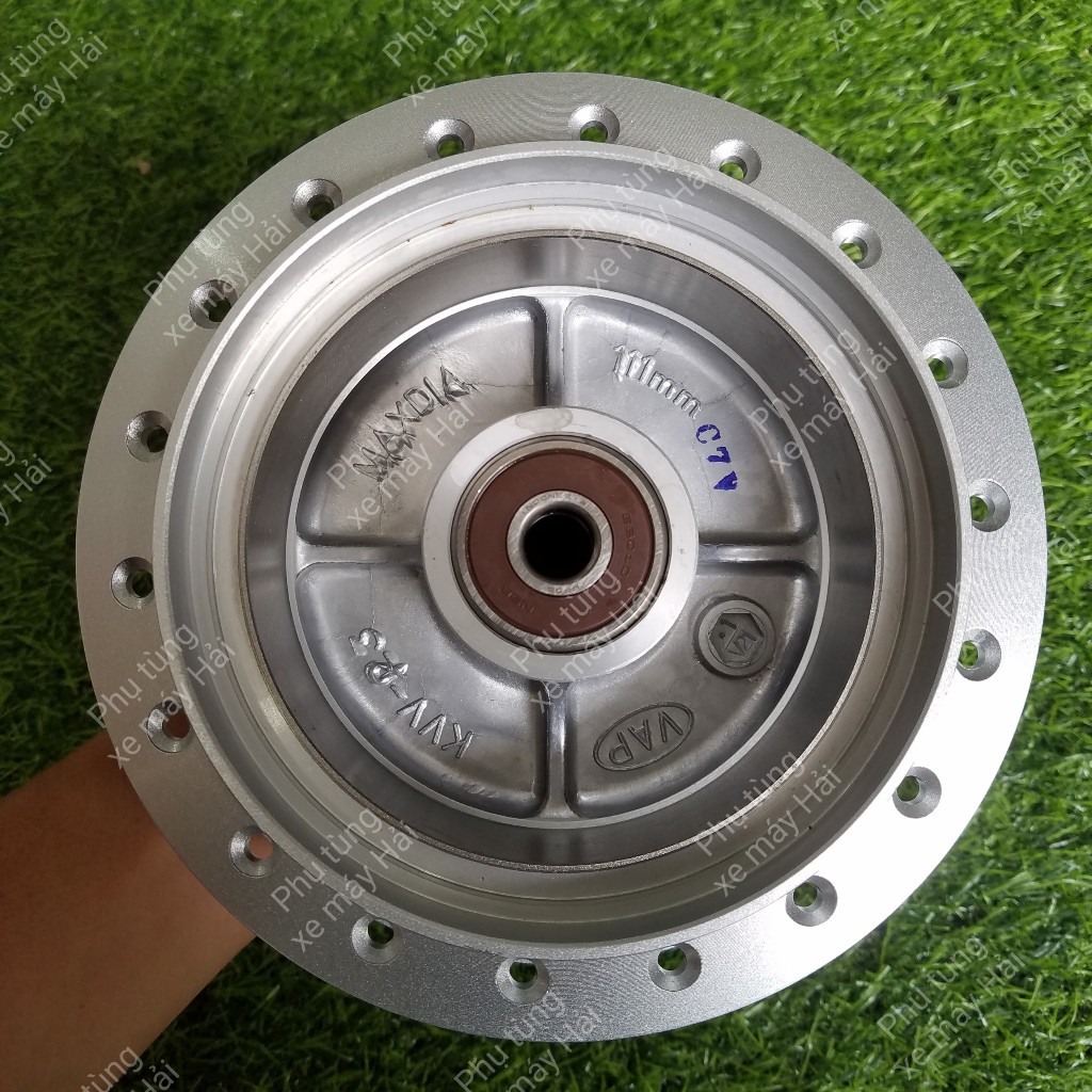 Đùm Sau  HONDA FUTURE 1 Kèm Bạc Đạn Ống Chỉ Má Đùm ZIN Hãng HTH65 MSP 0158