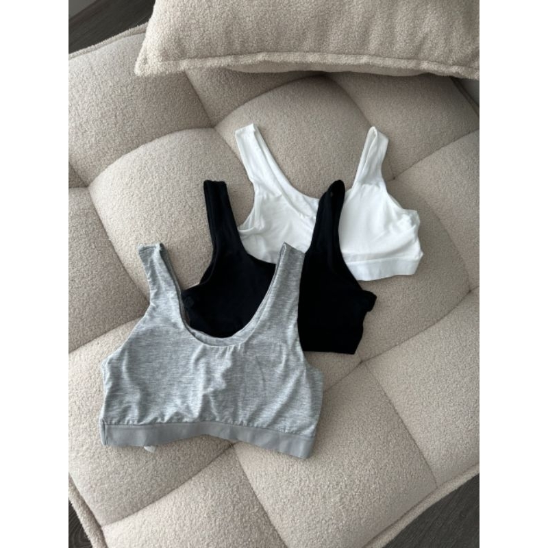 Set 2 áo bra tập Tommy. - dư xịn VNXK