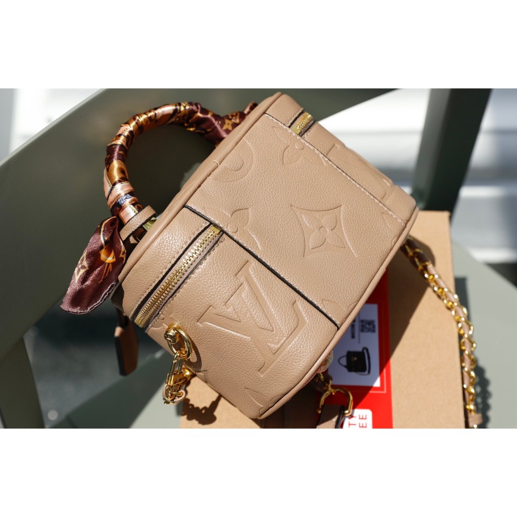 TÚI LV VANITY SZ19 DA DÊ