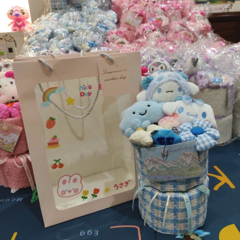 Bó hoa gấu, thỏ bông, cinamoroll, kulomi kèm túi xách, sticker, thiệp và đèn