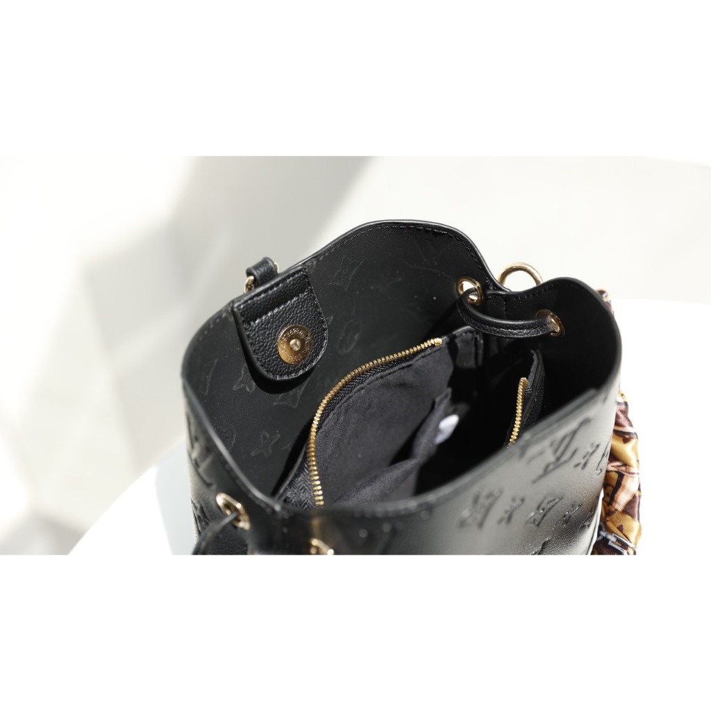 TÚI LV NEO DA BÒ SZ21