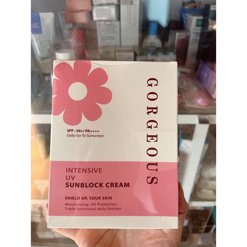 Kem Chống Nắng Gorgeous Múi Xù