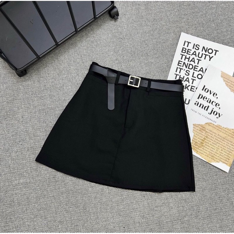 Chân váy A dáng ngắn kèm đai lưng