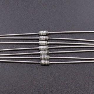 Diode zener motorola 5v 1w 1n4733a
