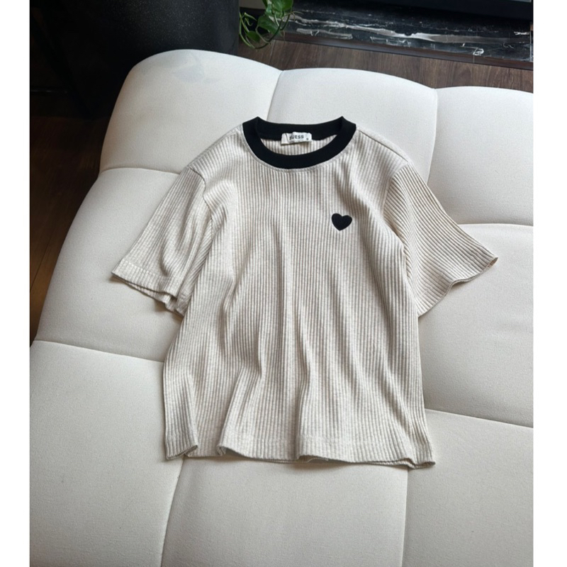 Áo thun gân SUESS TEE trái tim