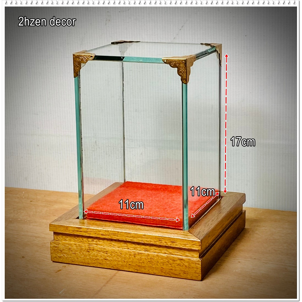 Khung kính trưng bày tượng kích thước lọt lòng 11 x 11 cao 17 cm