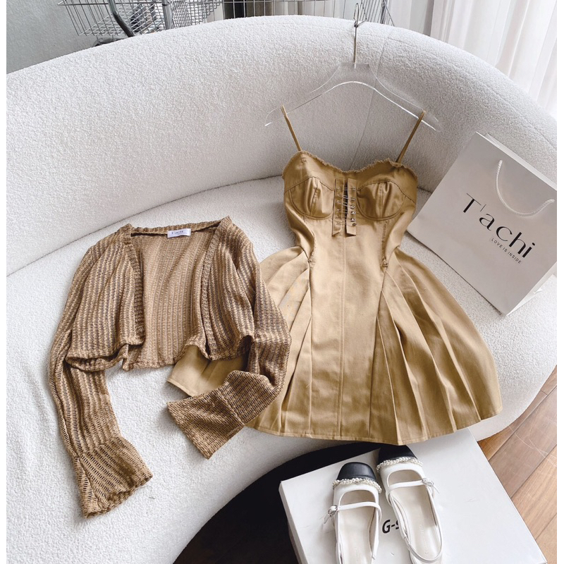 SET ĐẦM 2S NÂU ĐAN DÂY NGỰC KÈM KHOÁC CROP NÂU