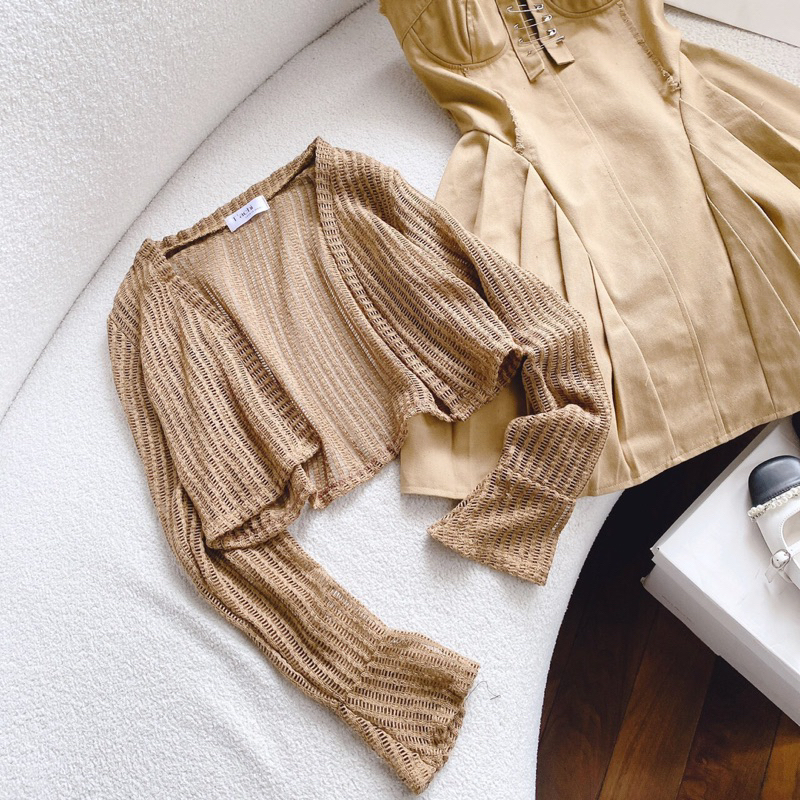 SET ĐẦM 2S NÂU ĐAN DÂY NGỰC KÈM KHOÁC CROP NÂU