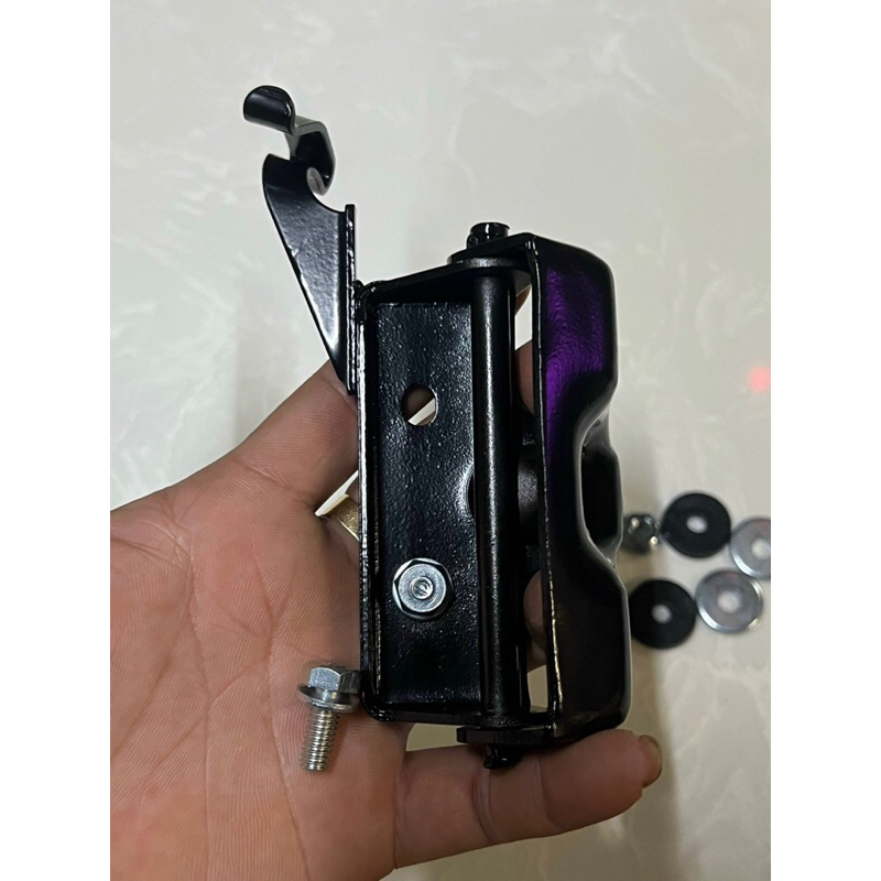 Bản lề yên xe - Pas yên trước Dream Thái