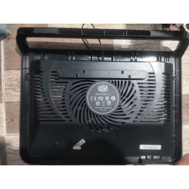 Đế tản nhiệt laptop cũ