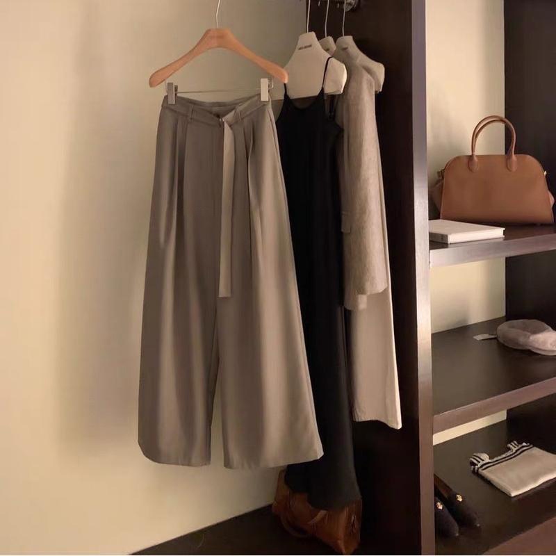 Quần Vải Suông Kèm Đai