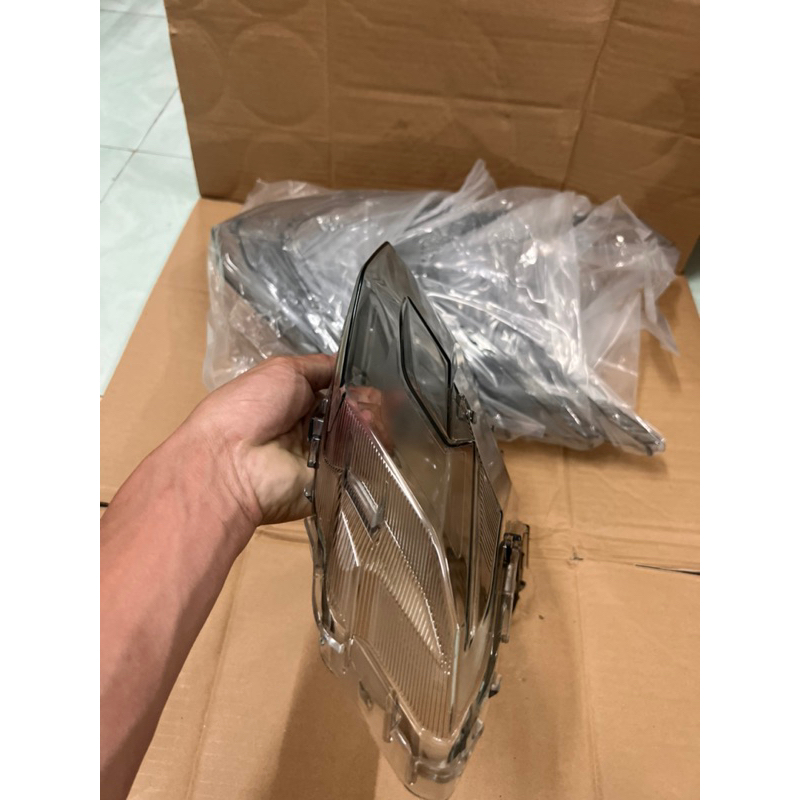 Kính pha đèn hậu xe AB 125/150/160 đời 2020 đến 2023