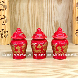 Choé thờ màu đỏ, hũ đựng gạo, muối, nước