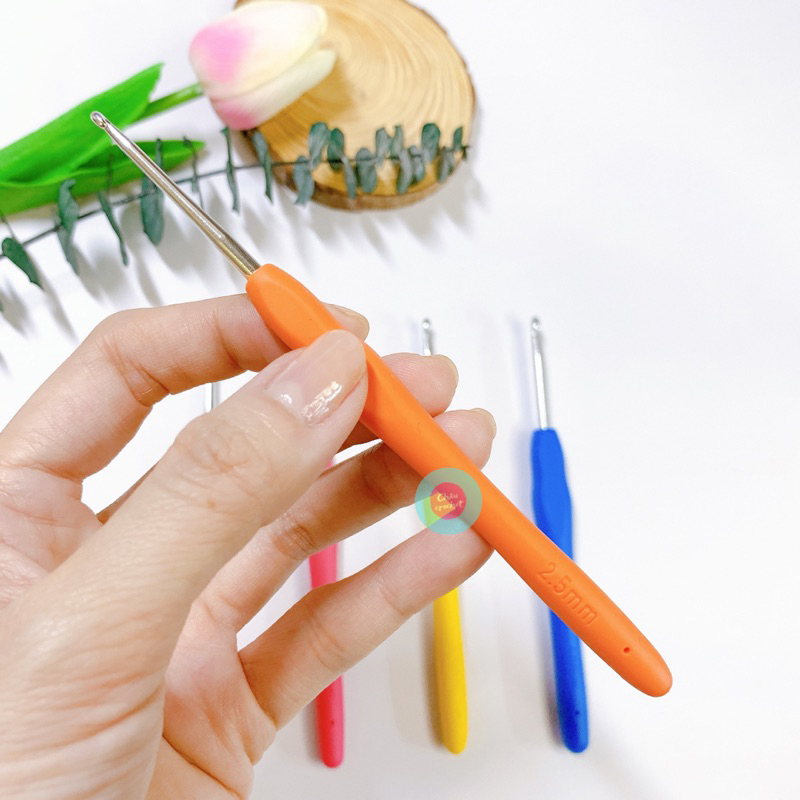 Kim móc len cán dẻo, nhựa mềm, dễ sử dụng cho người mới học