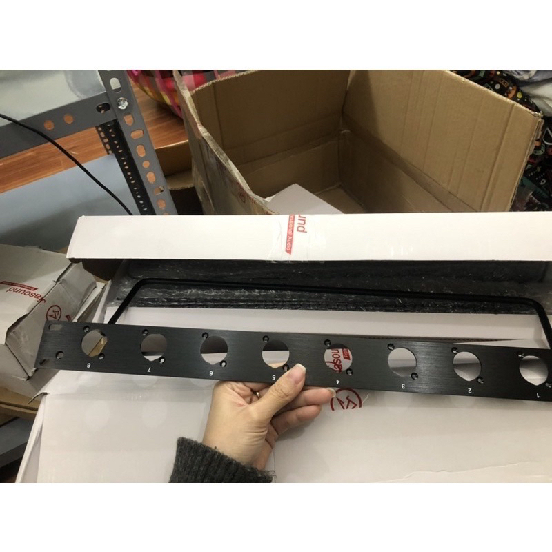 Thanh gắn jack tủ máy âm thanh 8 lỗ 12 lỗ ,thanh cáp line