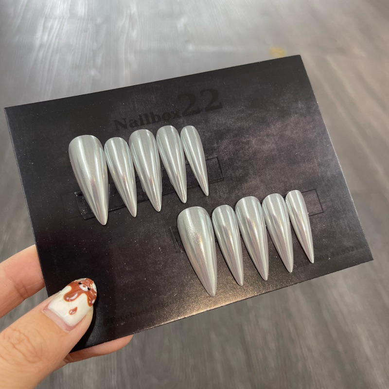 Nailbox - Móng giả thiết kế thủ công Mẫu tráng gương ngọc t.rai lót gạo nhìn u mê lắm luôn🥰 fake nails