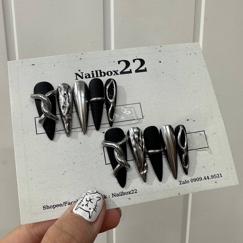 Nailbox  - Móng giả thiết kế🖤 mẫu đen phối tráng gương siêu hot✨ fake nails