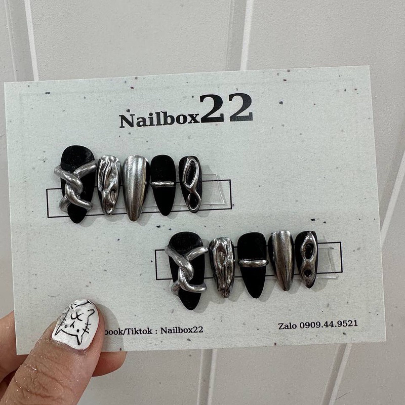 Nailbox  - Móng giả thiết kế🖤 mẫu đen phối tráng gương siêu hot✨ fake nails