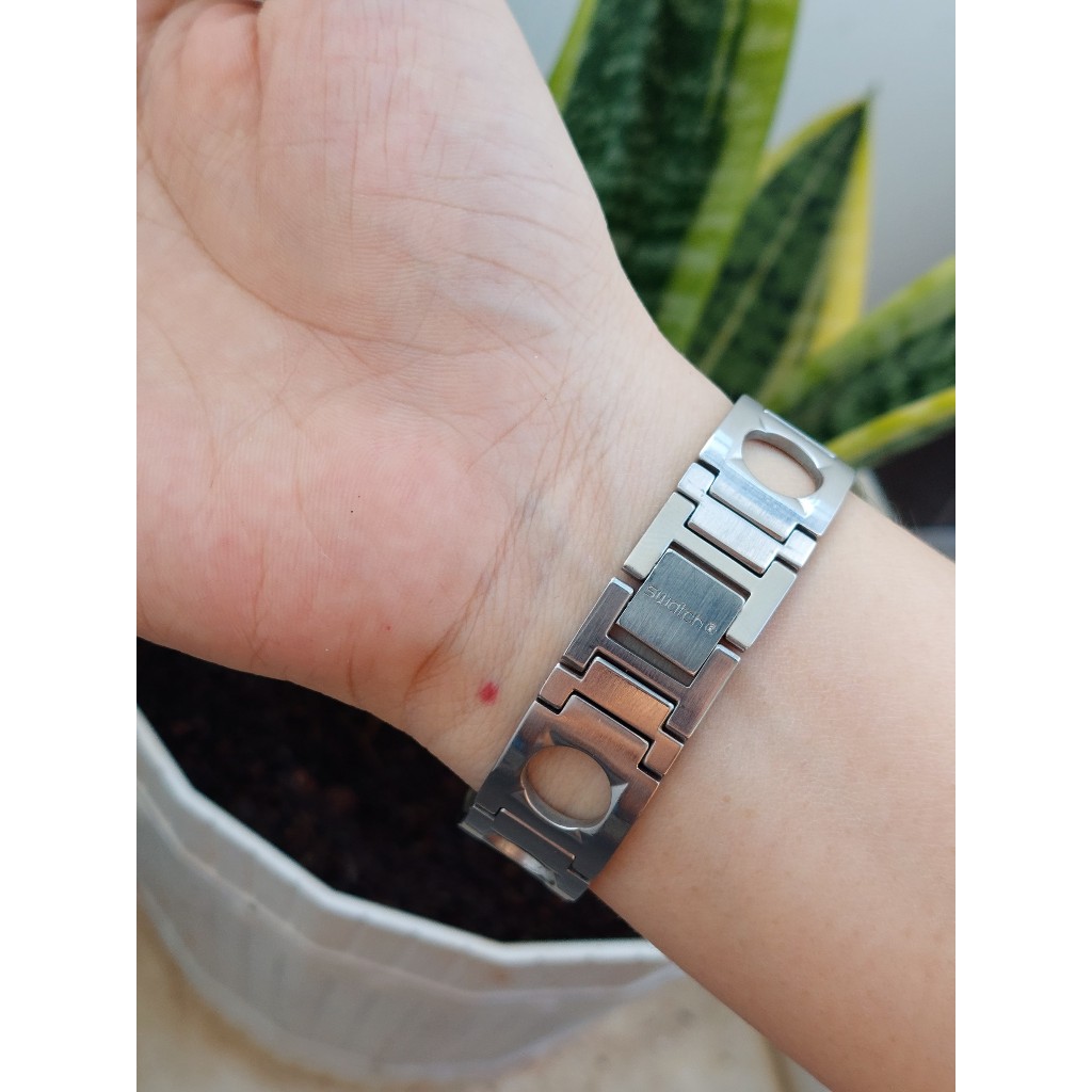 Đồng hồ nữ S.watch siêu mỏng Thuỵ Sĩ chạy pin hàng Si