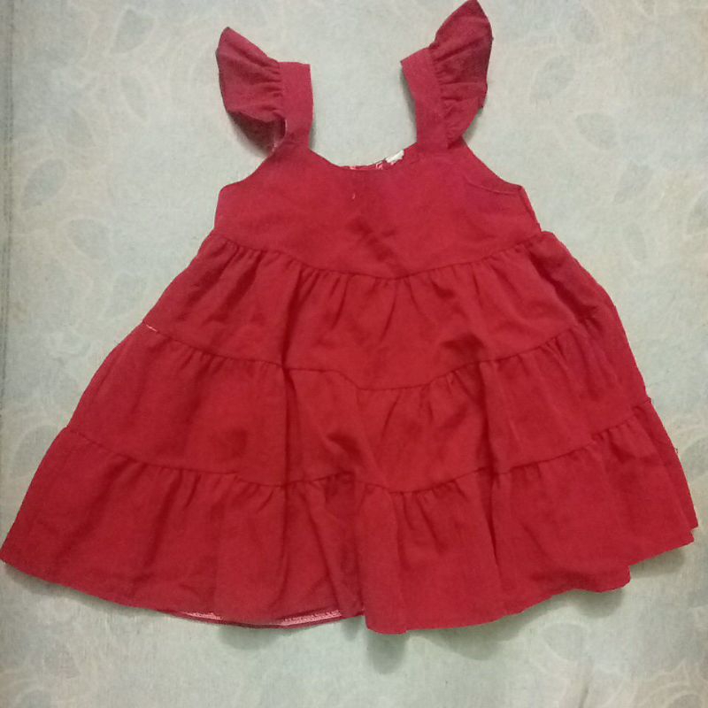 Đầm đỏ đô xinh cho bé