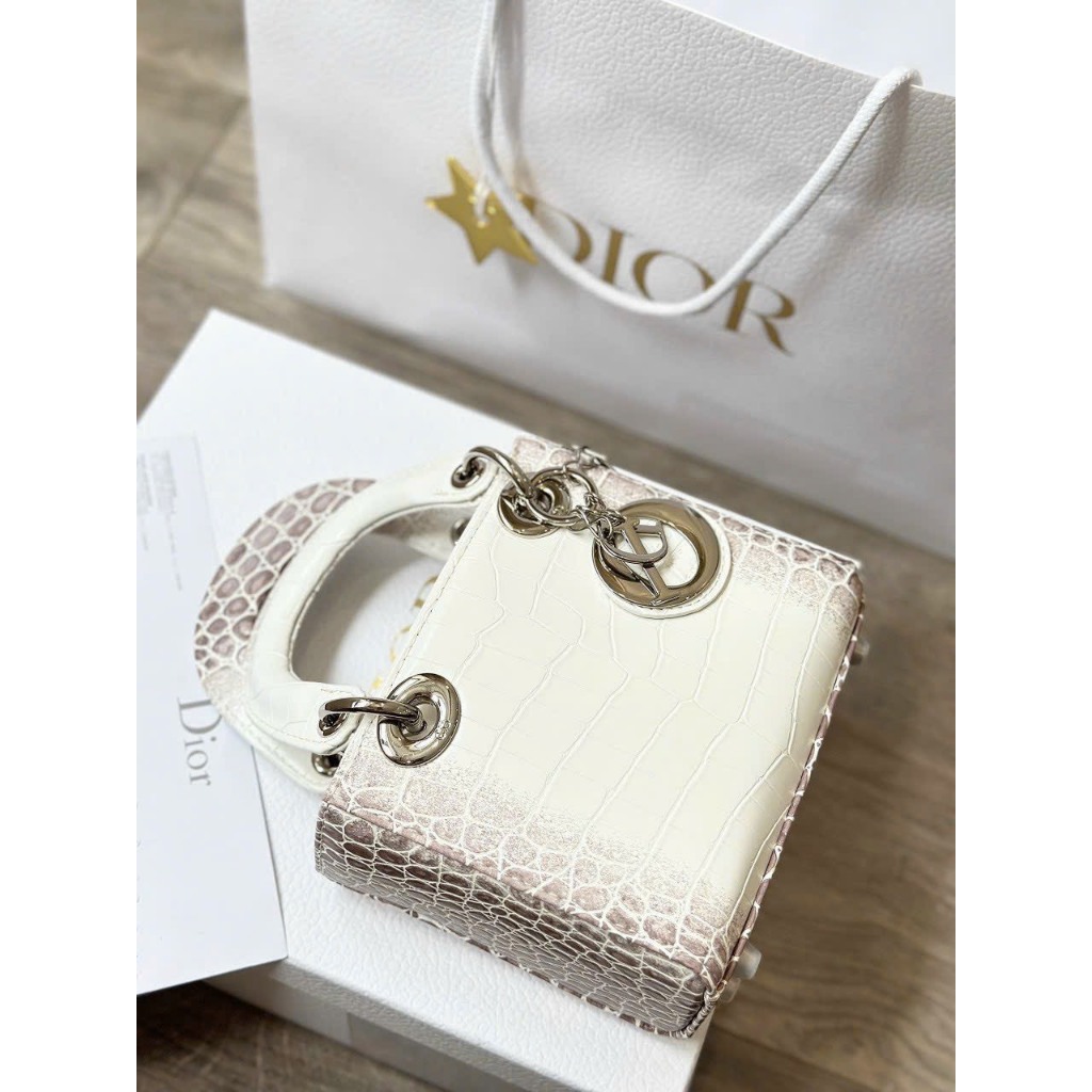TÚI CD LADY BẠCH TẠNG SZ18-20