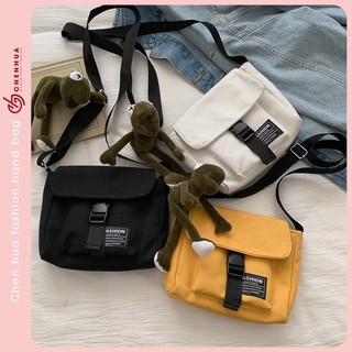 Túi tote vải canvas đeo chéo nữ cao cấp dùng đi chơi du lịch kèm móc khóa gấuTX69