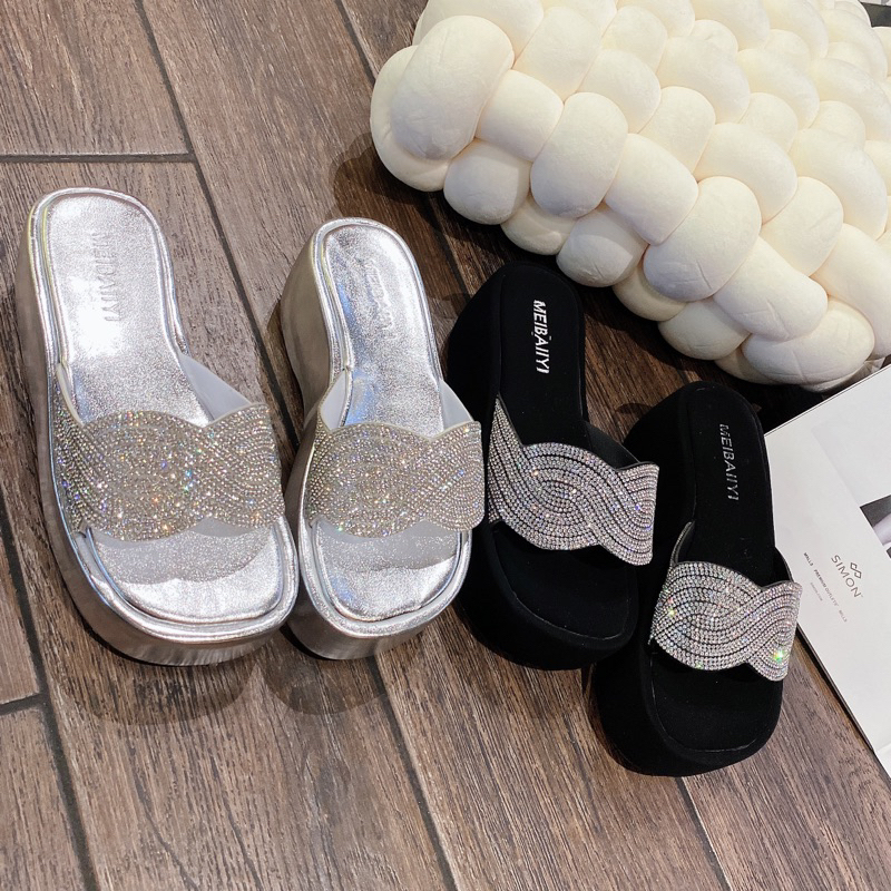 Dép xuồng quai ngang xoàn lượn sóng