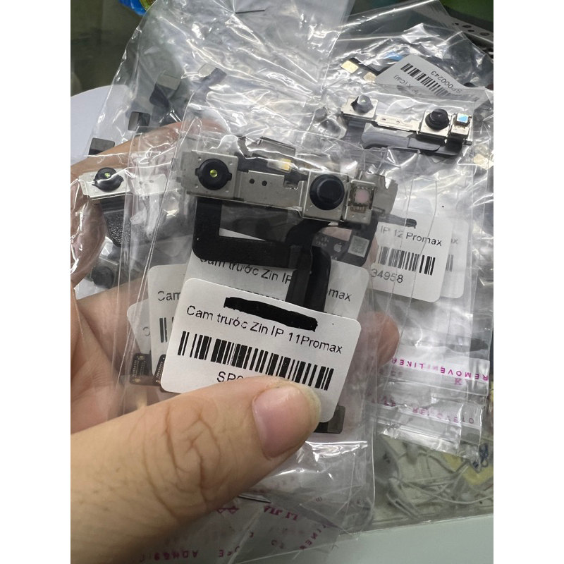 camera trước thay thế cho 11promax