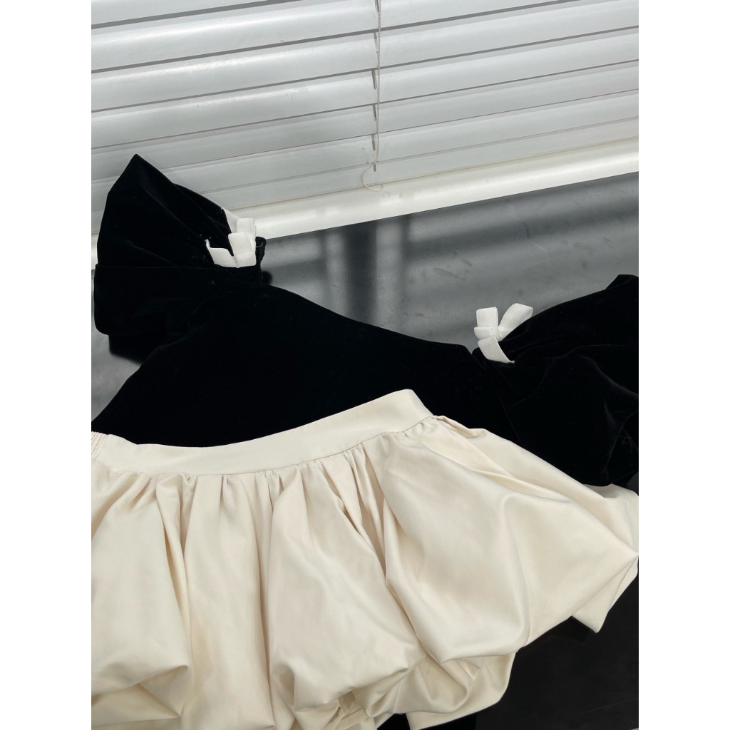 Set Áo Trễ Vai Chân Váy TKCC BAGEO