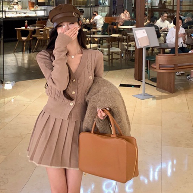 Áo khoác len kèm váy chữ A tennis dáng ngắn xoè cardigan nữ set 2 món dài tay dáng ngắn hơi ôm tôn dáng thu đông