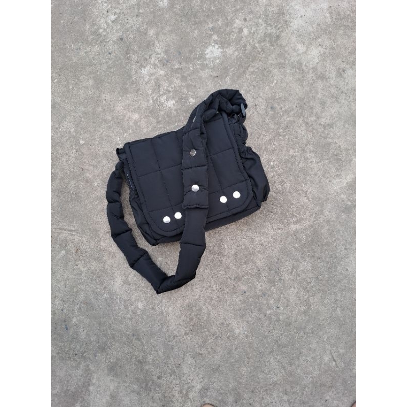 Túi đeo chéo chần bông đi chơi , du lịch BẢN NHỎ cúc bấm tăng giảm dainystore