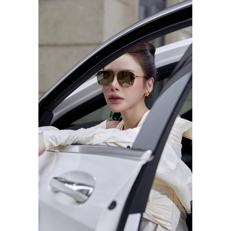 Kính Y.S.L mắt vuông đen- gương gold