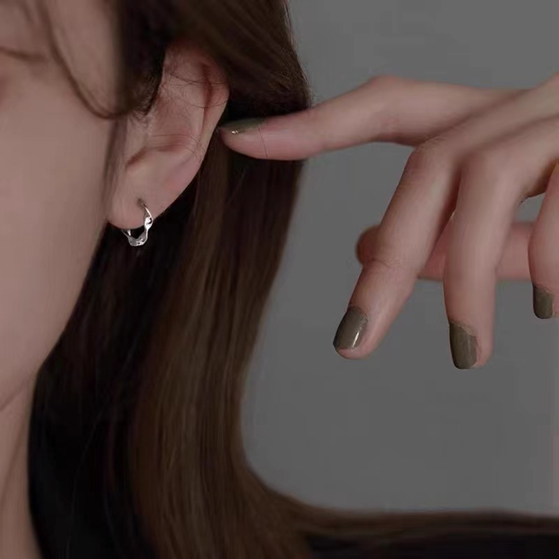 Khuyên tai dáng vòng mạ bạc S925 bông tai nữ Hàn Quốc trẻ trung cá tính