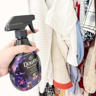 Xịt thơm áo quần Downy 370ml