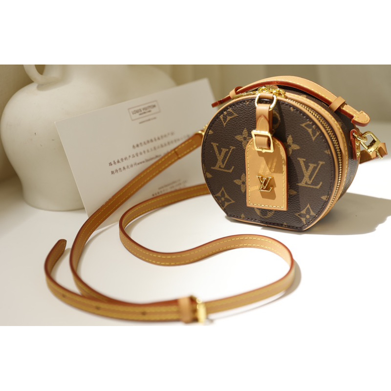 Túi Xách LV Boite Mini Chapeau Size 13  -  By Anh Dinh Phuong