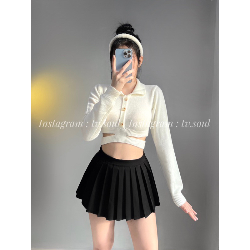 Croptop len tay dài - Chân váy xếp ly