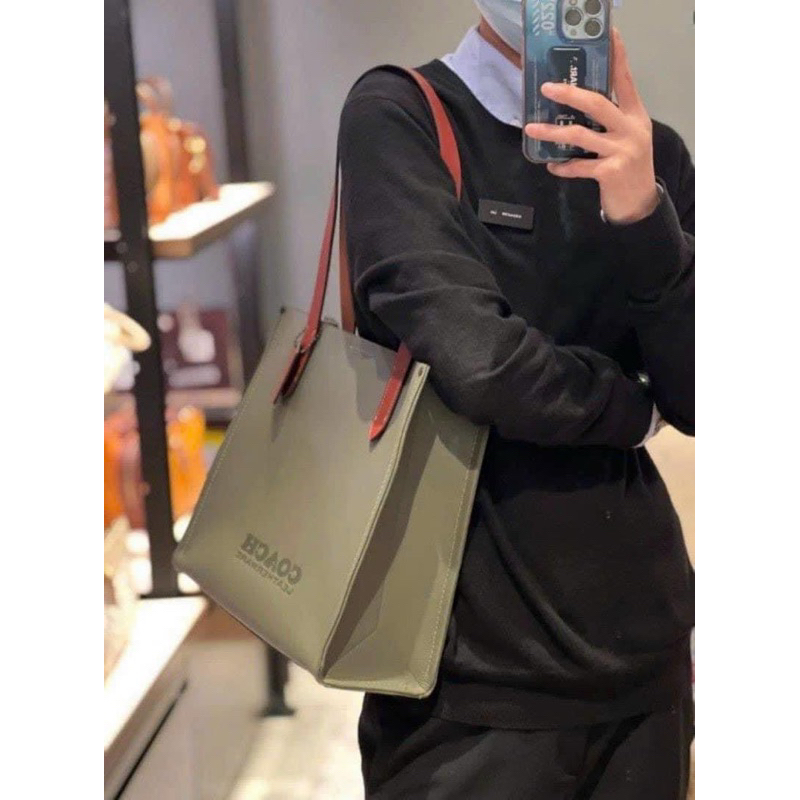 Túi coach relay tote công sở