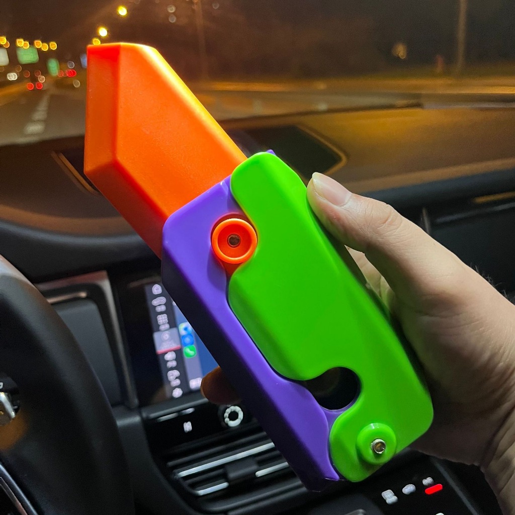 Đồ chơi cà rốt trọng lực 3d Đồ chơi kéo dài hình cà rốt hoạt hình sinh động