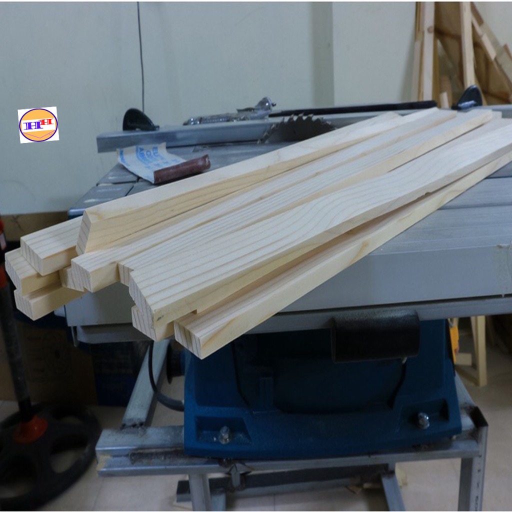 Thanh gỗ thông dày 1cm rộng 3cm dài 60cm,Nan gỗ thông xẻ thanh nhiều kích thước được chà mịn các cạnh