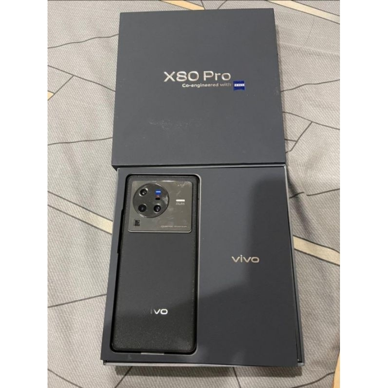 Nhận điện thoại chính hãng Vivo X80 Pro 5G miễn phí chọn màu ngẫu nhiên