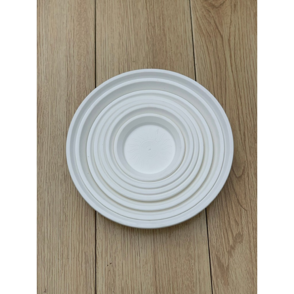 - Đĩa Lót Chậu Nhựa VIETPOT Màu TRẮNG, Nhiều Size, Loại Hàng Mỏng, Nhựa Nguyên Sinh, Đảm Bảo Công Năng Lót Chậu.