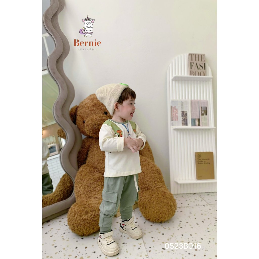 Bộ thu đông bé trai nhà thám hiểm STELLA TOUR Bernie - Bộ dài tay bé trai phong cách Hàn Quốc cho bé 9-23kg - 0523B016