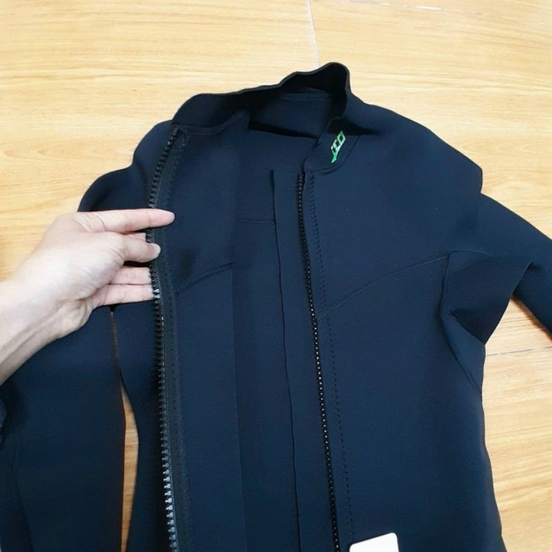 Áo bơi lẻ giữ nhiệt dài tay cho nam dày 2.5mm MT301 size 45-80kg ZCCO màu đen, màu xám, chữ xanh lá giữ ấm,cản gió
