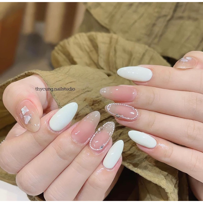 nailbox trắng phối bi xà cừ
