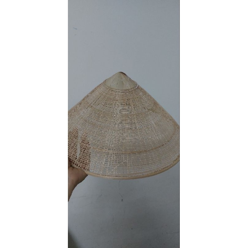 Nón lá nan tre đan thưa đẹp