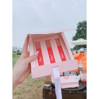 SON KEM LỲ ROYAL LIPSTICK DÀNH CHO CẢ MẸ BẦU