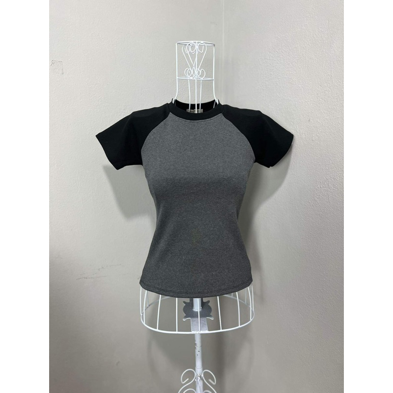 Áo raglan thun gân baby tee
