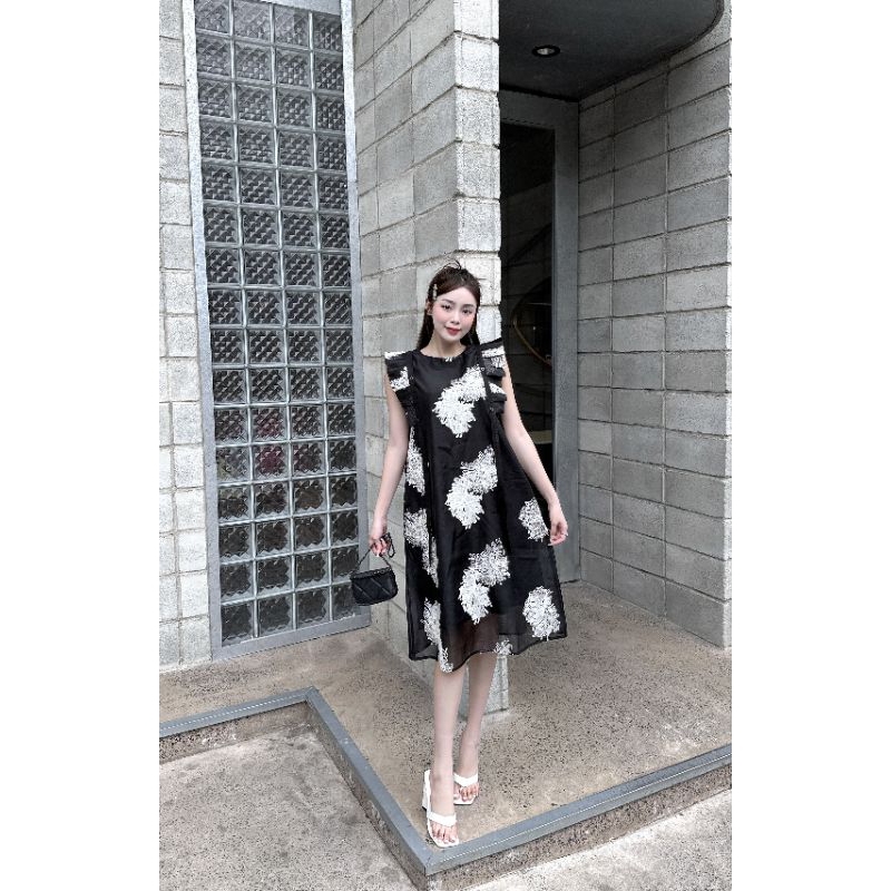 ĐẦM MAXI PHỐI TAY XẾP LI THIẾT KẾ
