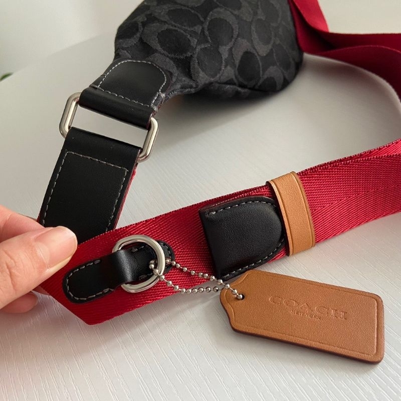 TÚI COACH Charter Belt Bag 7 IN SIGNATURE DENIM